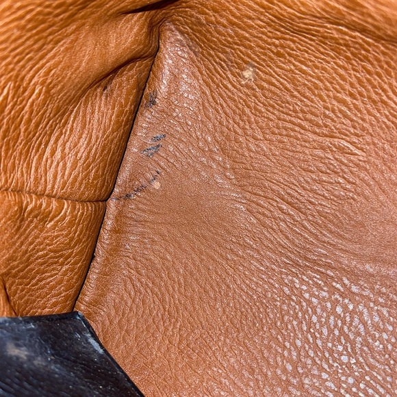 Black Leather Tote - Picture 5 of 6